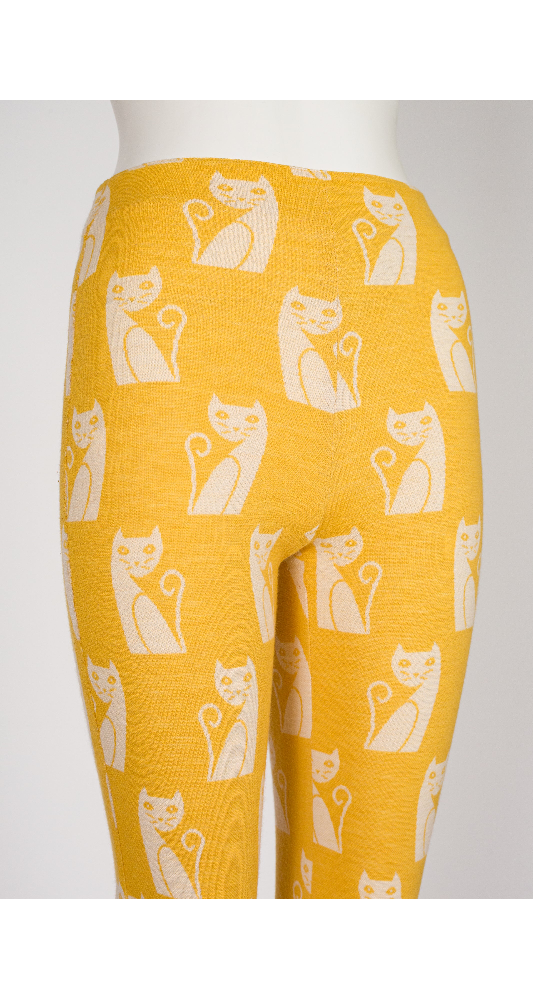 2017-18 F/W Intarsia Cat Print Yellow Wool Jersey Pants