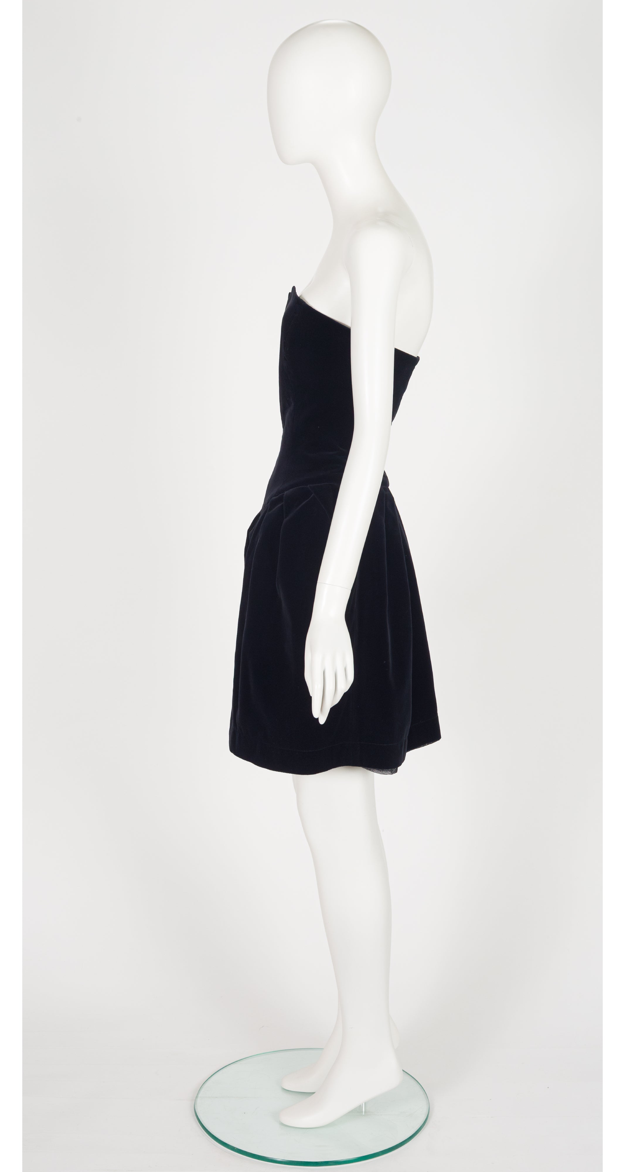 1980s Black Velvet Tulip Skirt Mini Cocktail Dress
