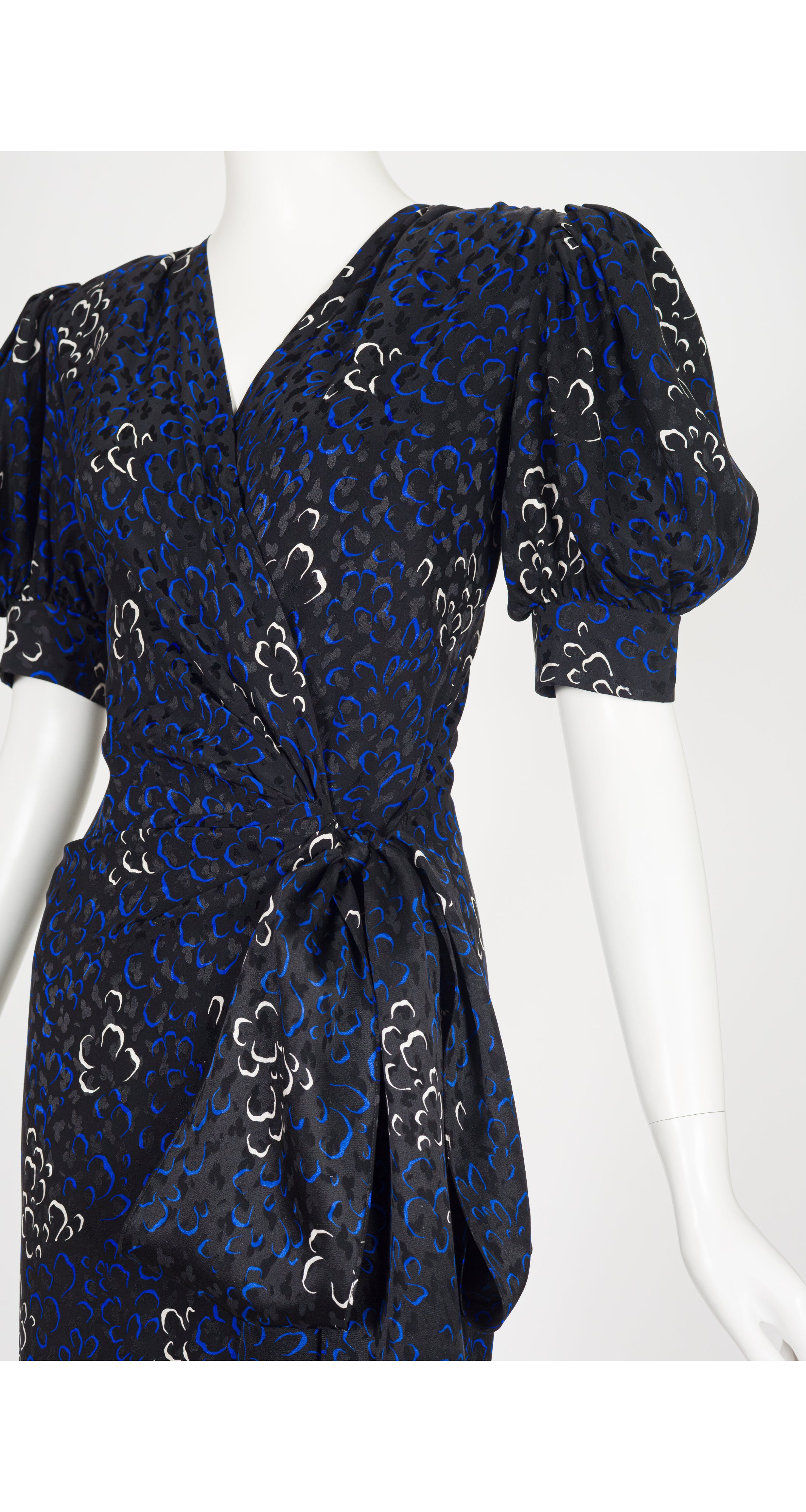 1985 S/S Black Silk Jacquard Puff Sleeve Wrap Dress