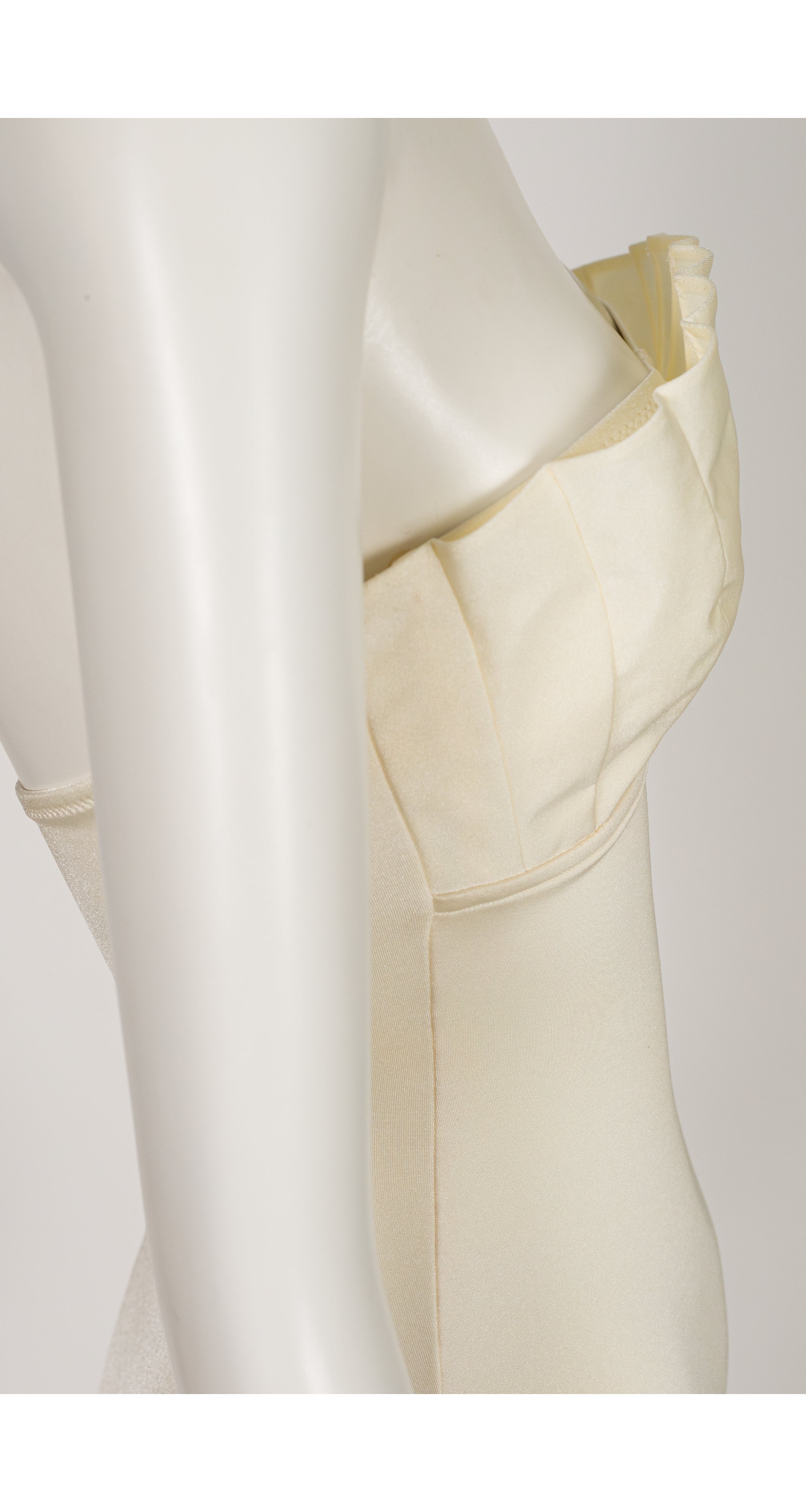1988 S/S Ivory Shell Bust One-Piece Swimsuit