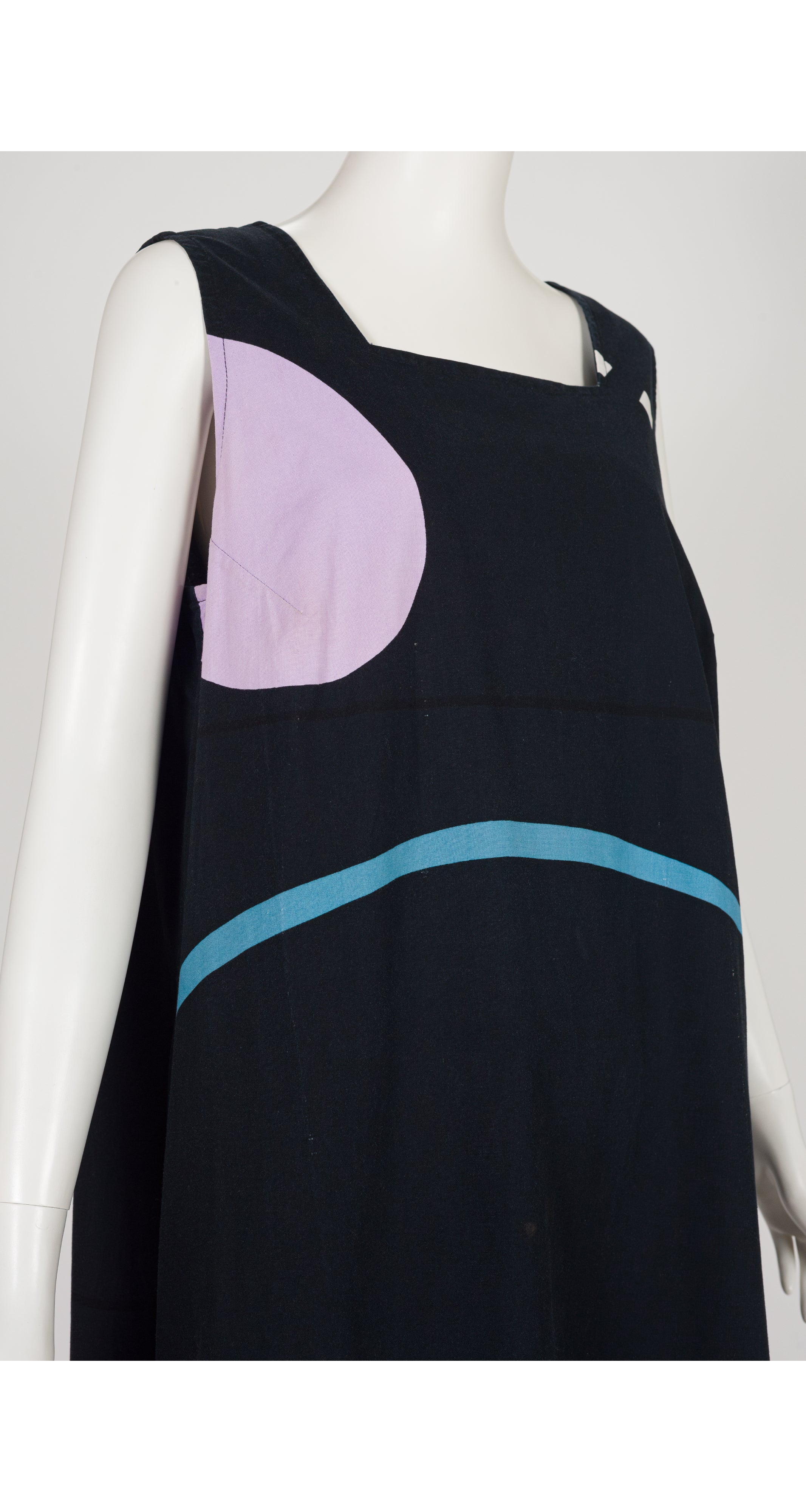 1977 "Heraaminen" Print Black Cotton Tent Maxi Dress