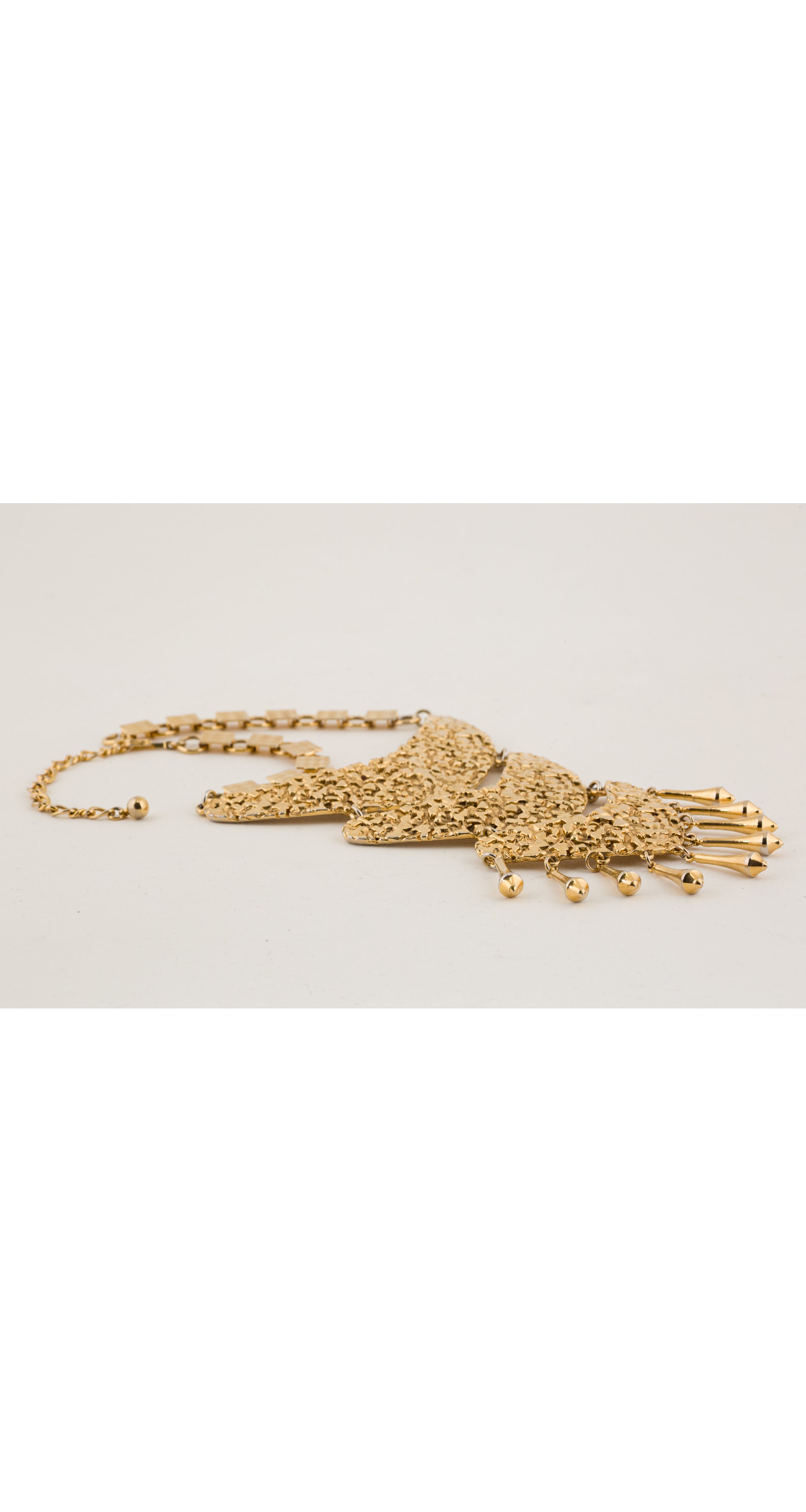 1960s Textured Gold Tone Tiered Bib Necklace