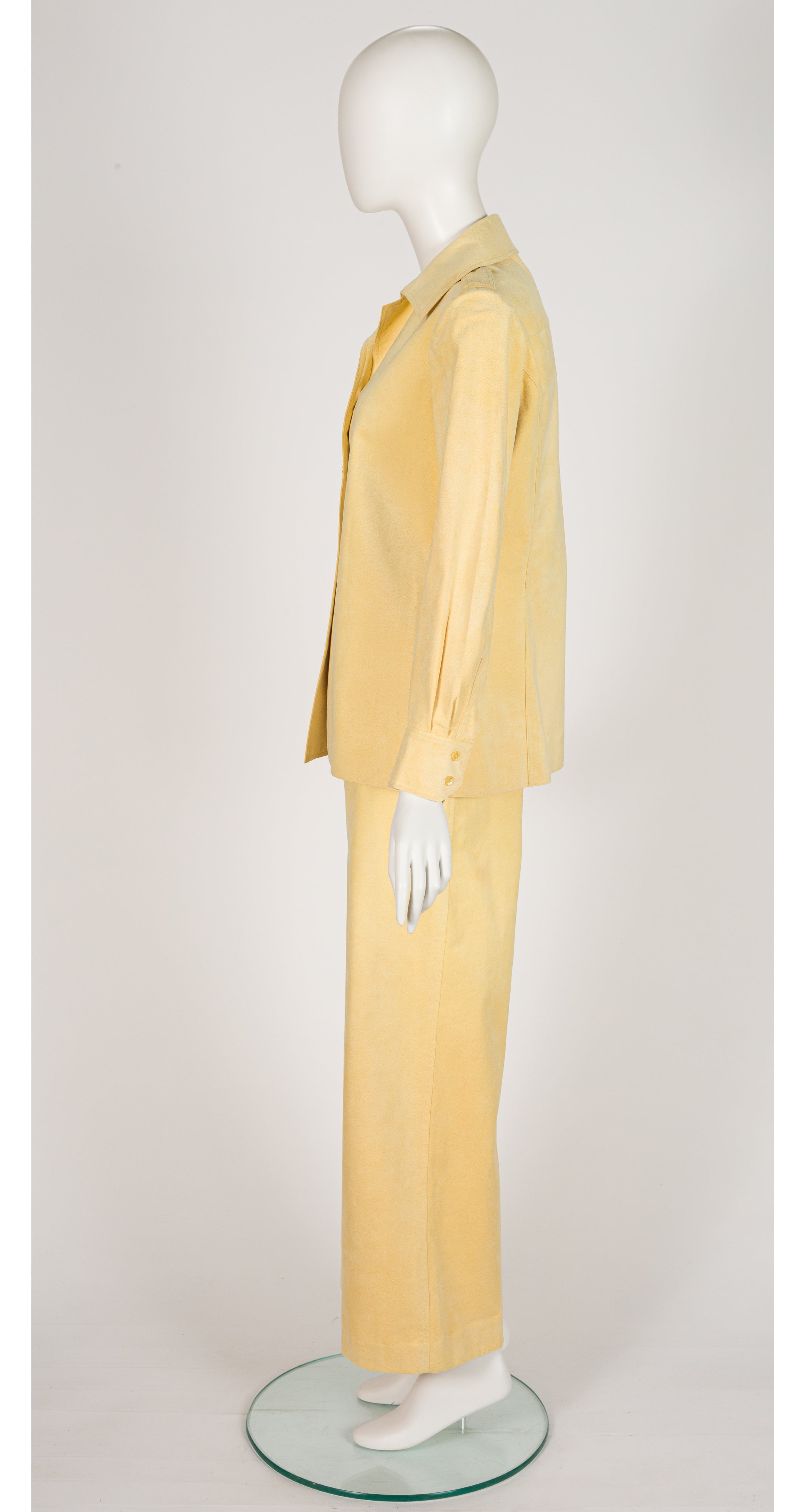 1973 S/S Pale Yellow Ultrasuede Collared Pant Suit
