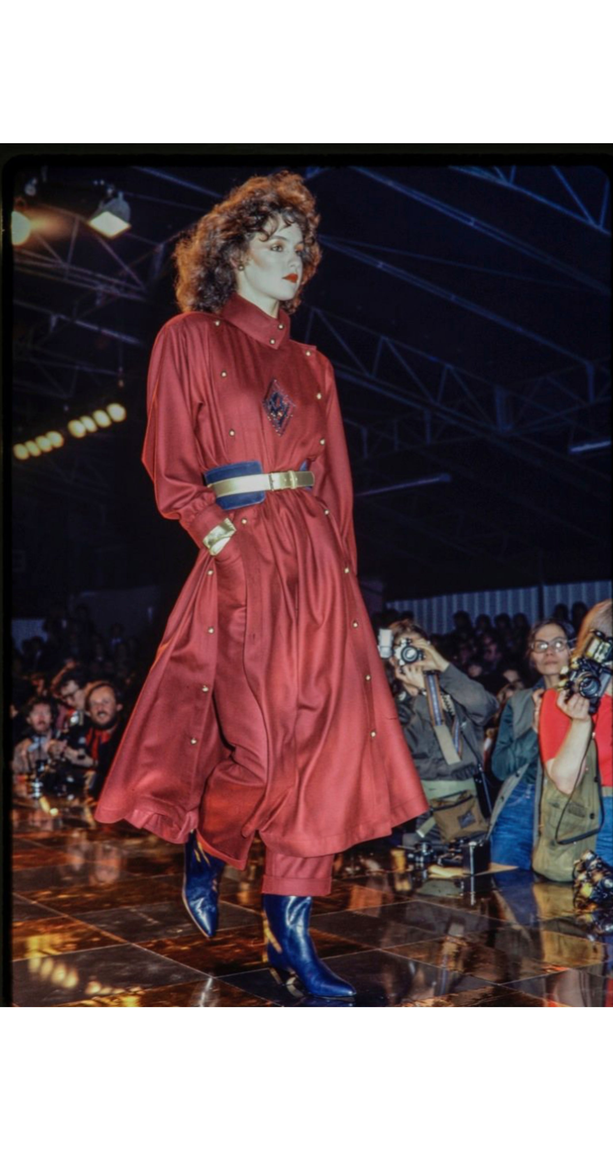 Chlo by Karl Lagerfeld 1981 F/W Runway Navy Blue Wool Dress Featherstone Vintage Chlo by Karl Lagerfeld 1981 F/W Runway Navy Blue Wool Dress Featherstone Vintage