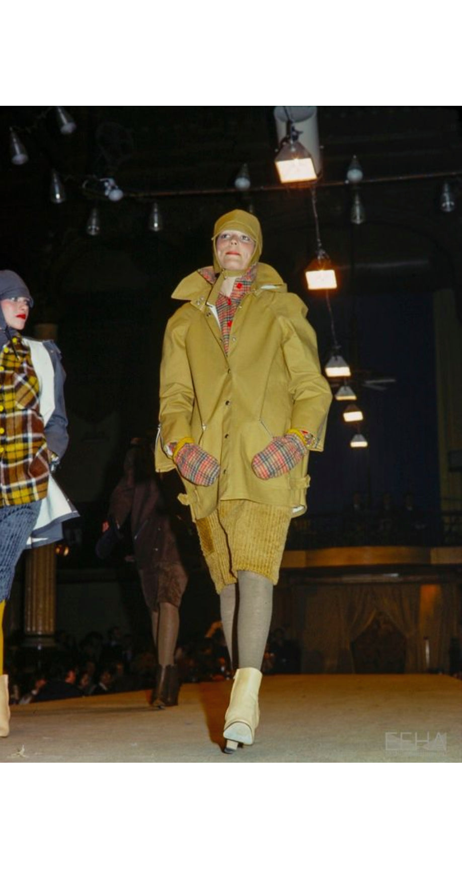 1976-77 F/W Teddy Brown Corduroy High-Waisted Skirt