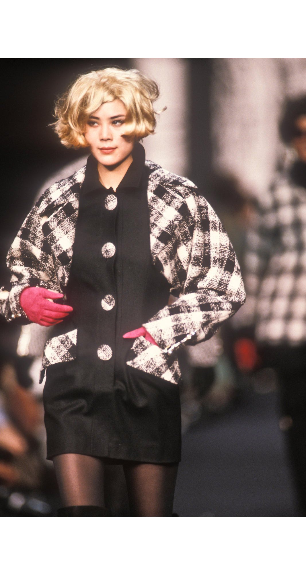 1990-91 F/W Black & Cream Plaid Wool Tweed Cropped Jacket
