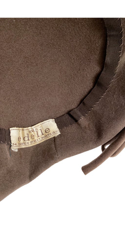 1940s Bird of Paradise Feather Trim Beige Felt Hat