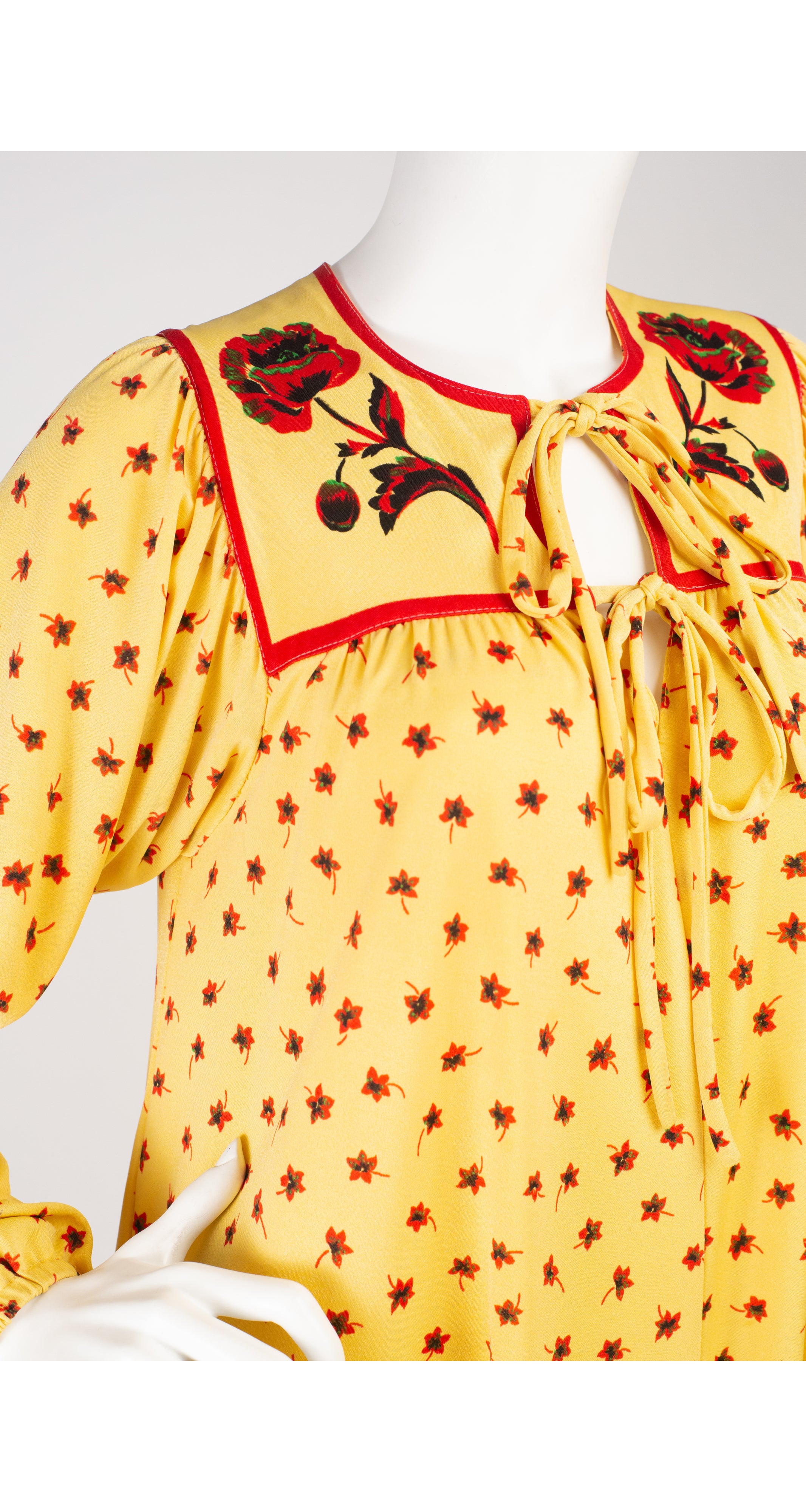 1970s Floral Print Yellow Jersey Bohemian Dress
