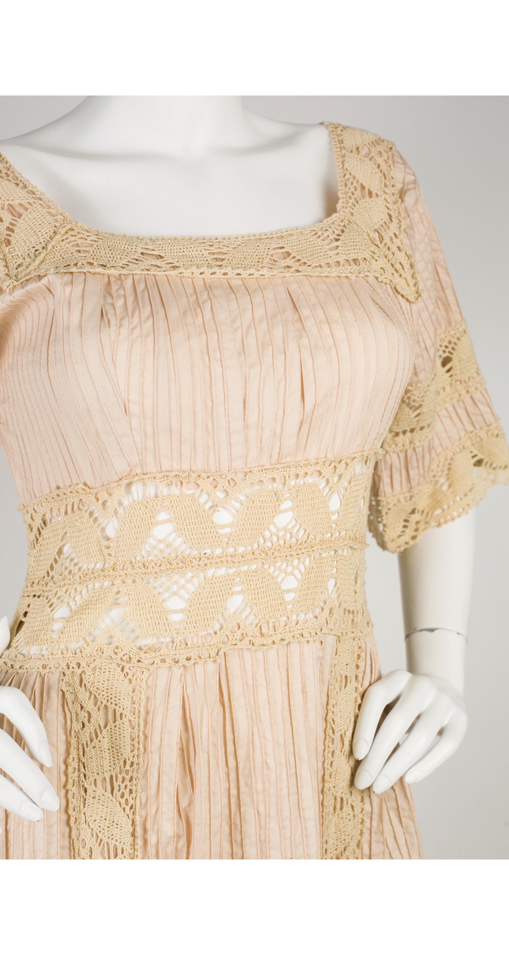 1970s Cream Crochet & Pintuck Cotton Mexican Wedding Dress Featherstone Vintage 1970s Cream Crochet & Pintuck Cotton Mexican Wedding Dress Featherstone Vintage