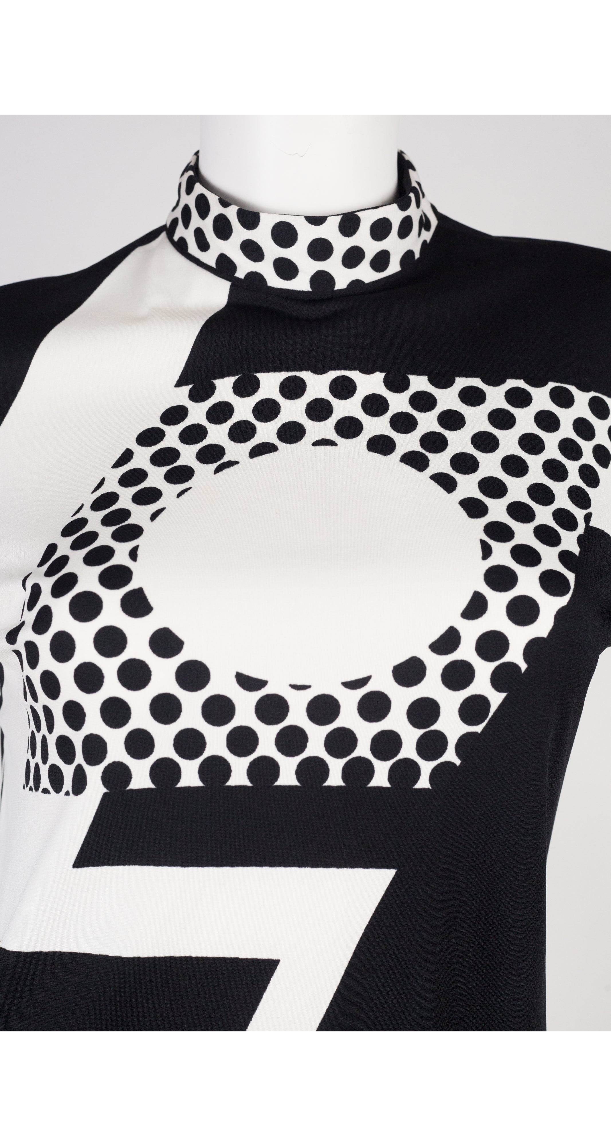 1960s Vintage Black & White Op Art Jersey Dress Featherstone Vintage 1960s Vintage Black & White Op Art Jersey Dress Featherstone Vintage