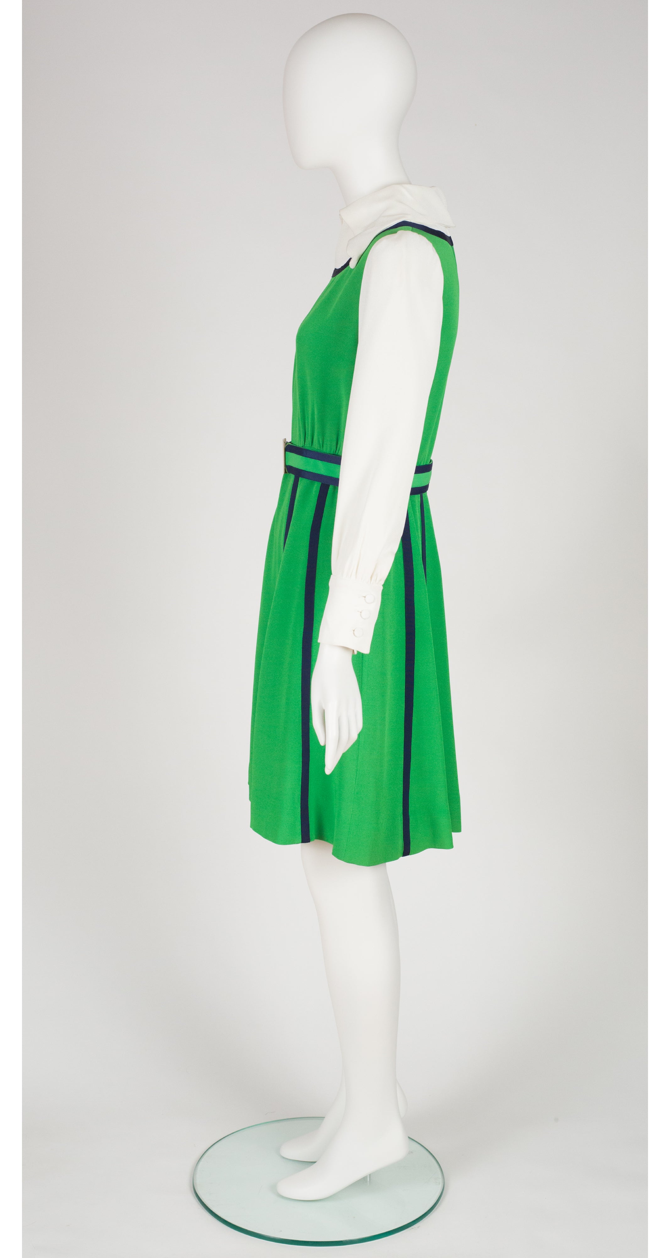 Geoffrey Beene 1960s Vintage Mod Green & White Collared Dress Featherstone Vintage Geoffrey Beene 1960s Vintage Mod Green & White Collared Dress Featherstone Vintage