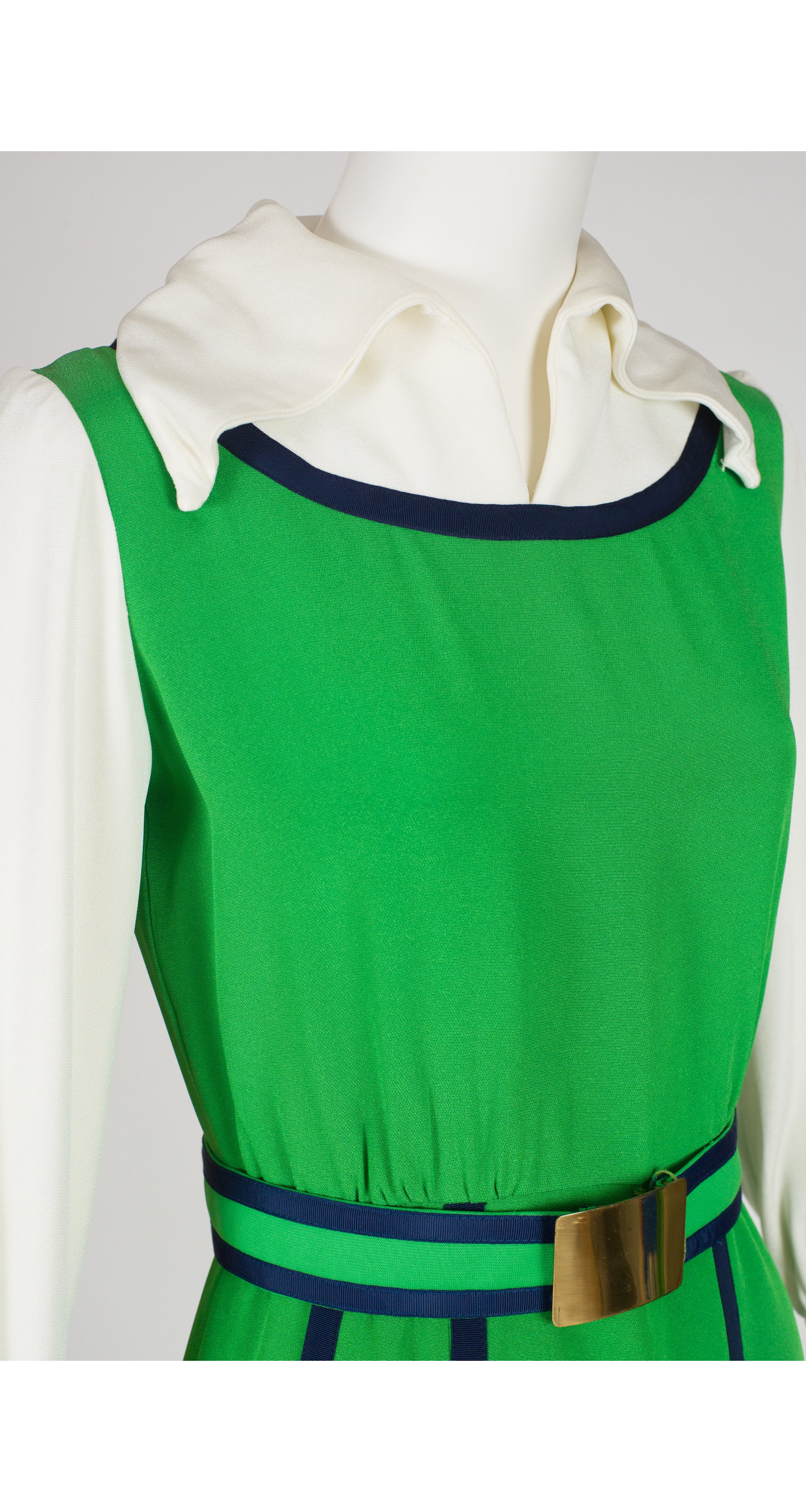 Geoffrey Beene 1960s Vintage Mod Green & White Collared Dress Featherstone Vintage Geoffrey Beene 1960s Vintage Mod Green & White Collared Dress Featherstone Vintage