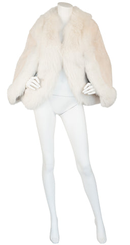 1970s Glamorous Cream Fox Fur Cape