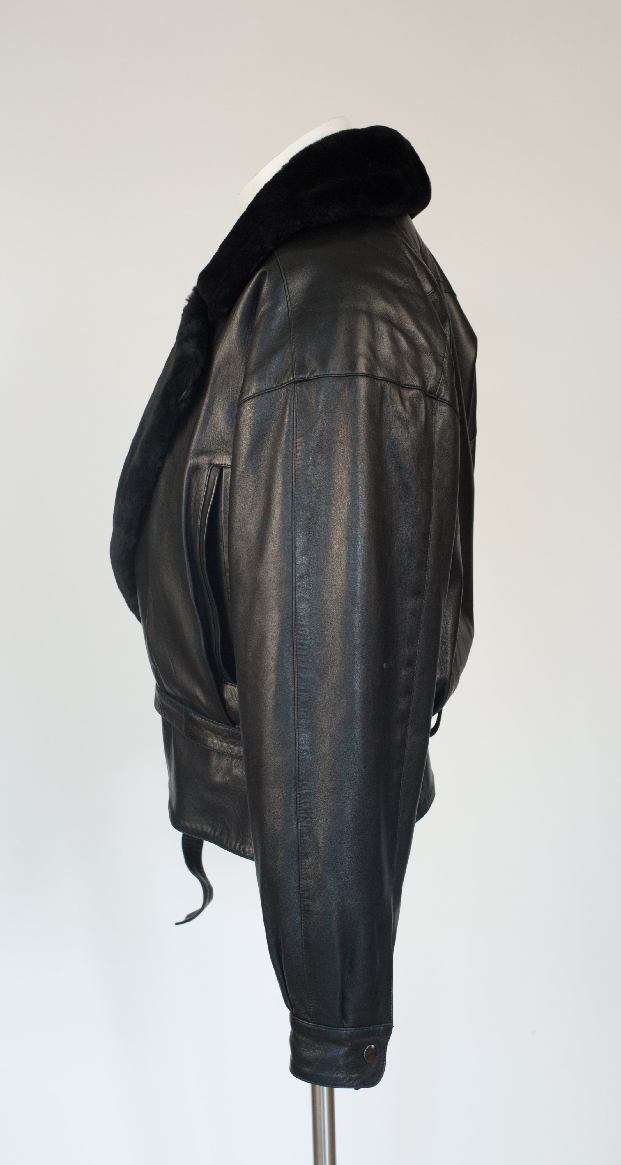 1980s Men's Black Fur Collar Leather Jacket