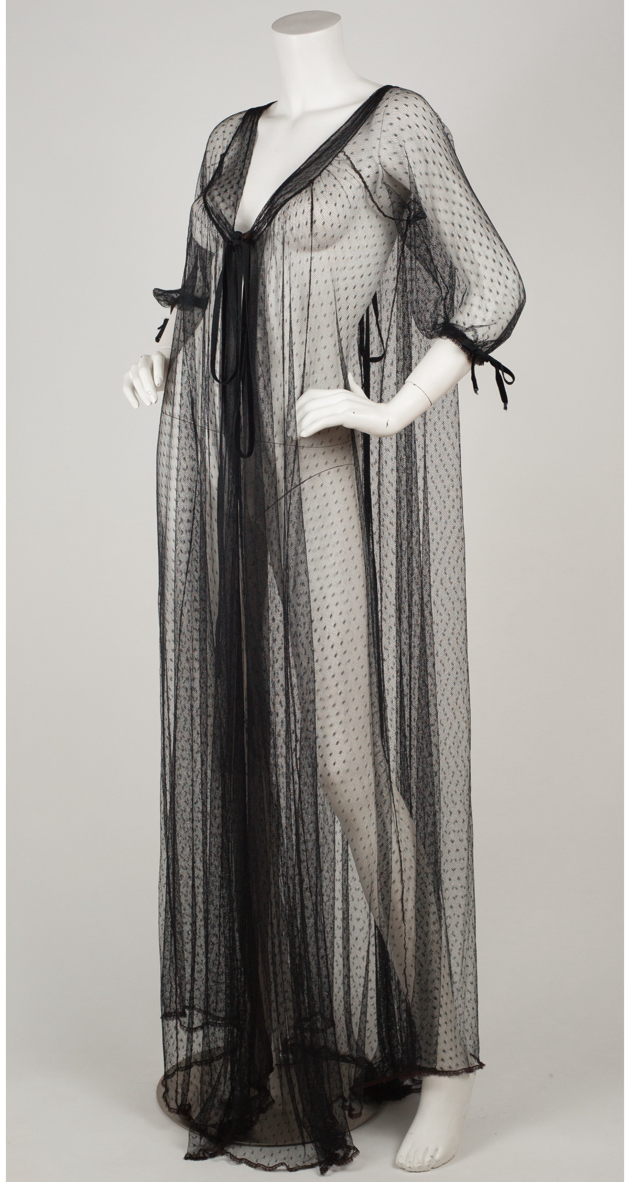 1950s Ethereal Black Net Lace & Velvet Bow Peignoir