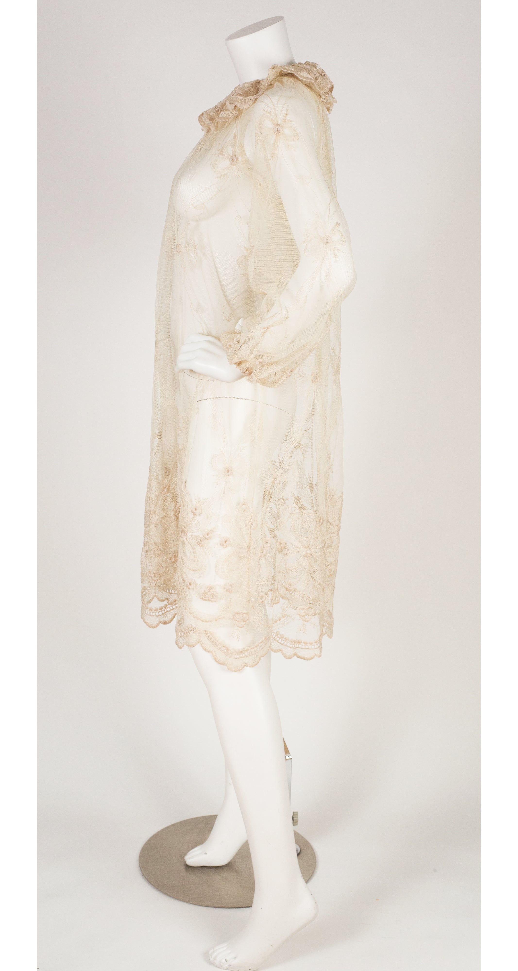1970s Pierrot Collar Cream Tulle Lace Balloon Sleeve Dress